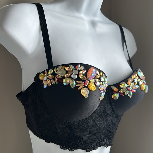 (3 for $100) NWOT Gorgeous Jeweled Bustier 💎🌼🖤 - Picture 3 of 11